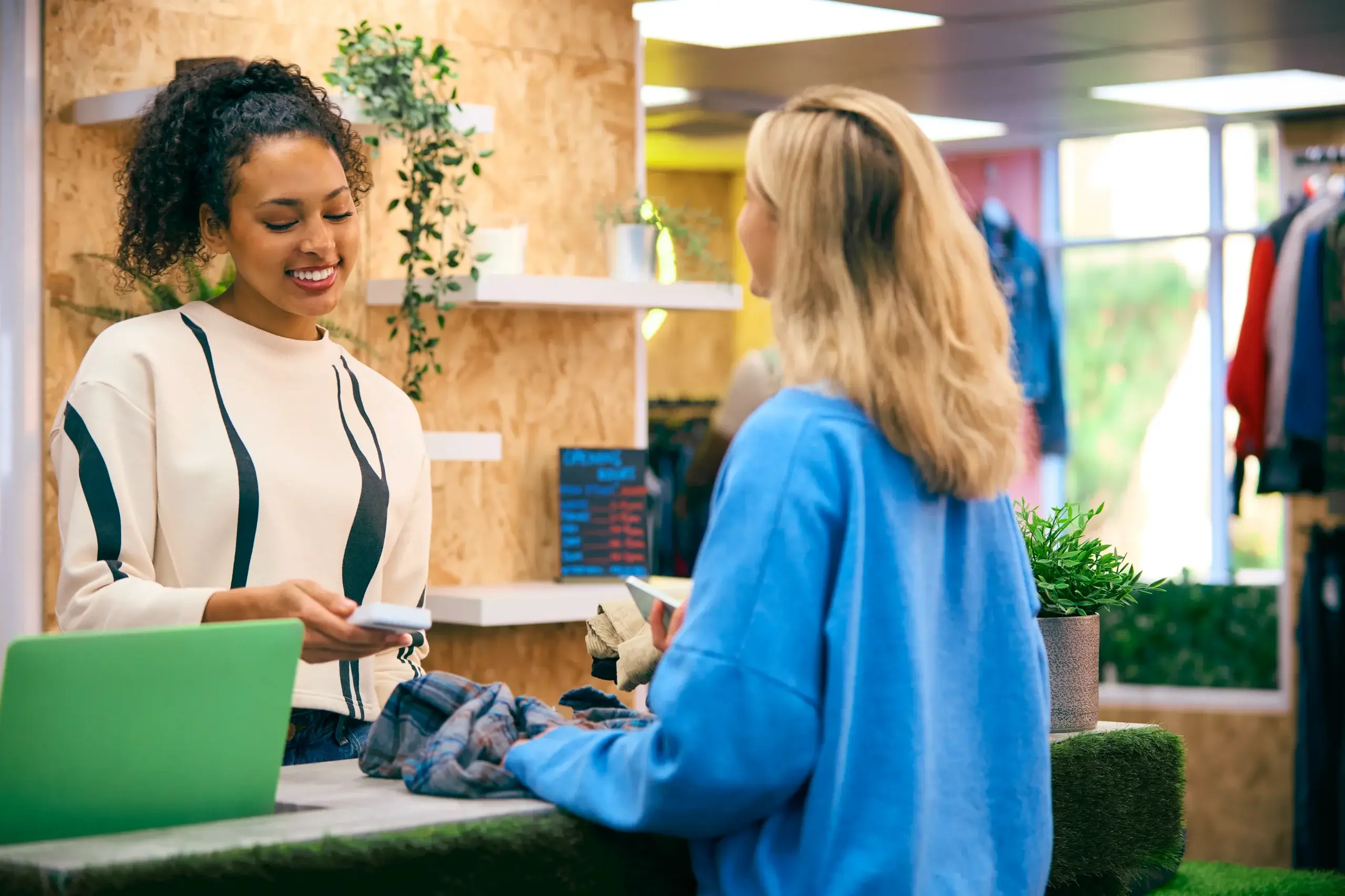 Top 6 Benefits of Using a POS System for Your Gift Shop in 2027